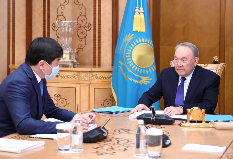 Назарбаев: "Пандемия негативно влияет на благосостояние людей и бизнеса"