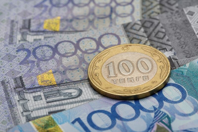 Нацбанк в 2020 году активно поддерживал курс тенге Нацбанк в 2020 году активно поддерживал курс тенге