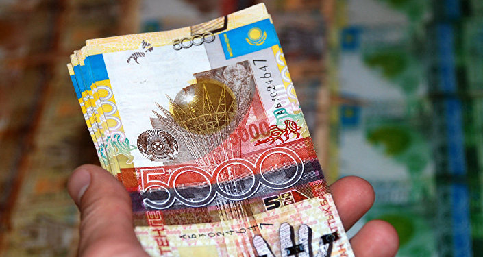 В Казахстане перестанут принимать некоторые банкноты