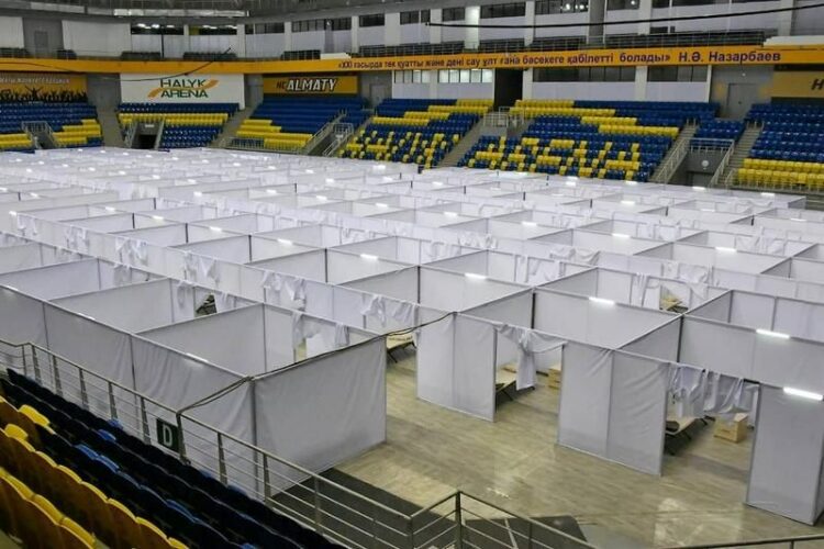 В Алматы снова развернули госпиталь на базе спорткомплекса