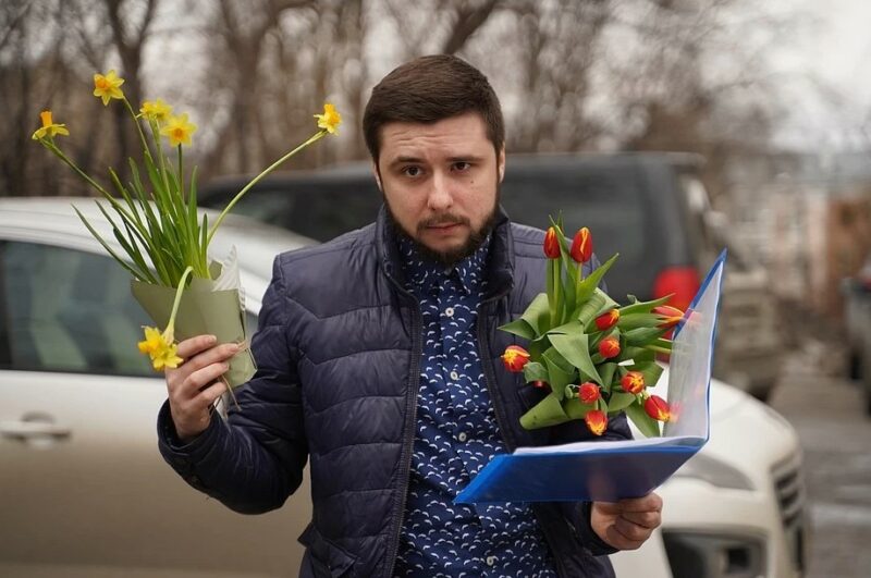 Акимат Нур-Султана к 8 марта подарит многодетным матерям по 17 долларов