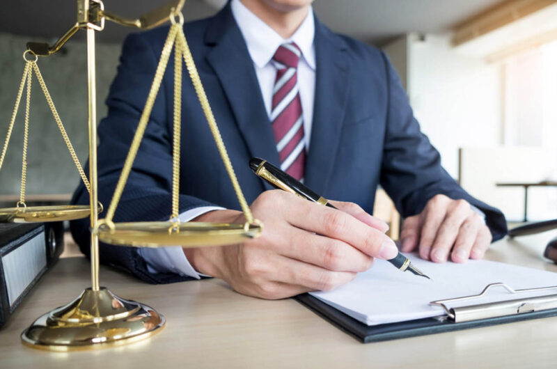 В Алматы запретили митинг адвокатов