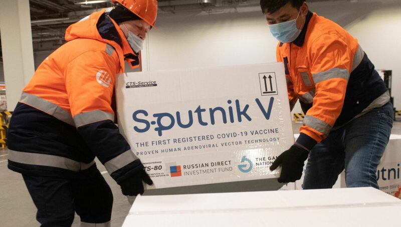 Успех Путина: Италия станет первой страной ЕС, где будет производиться "Спутник V"