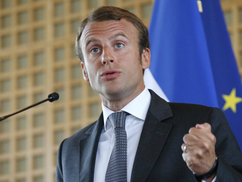 Макрон заявил о «мировой войне нового типа»