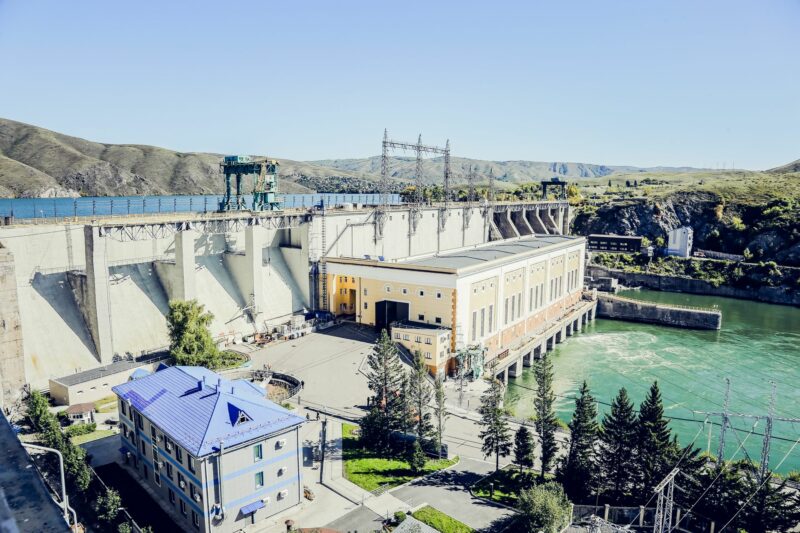 Уже 4 мая сразу две стратегически важные ГЭС могут уйти с молотка Уже 4 мая сразу две стратегически важные ГЭС могут уйти с молотка