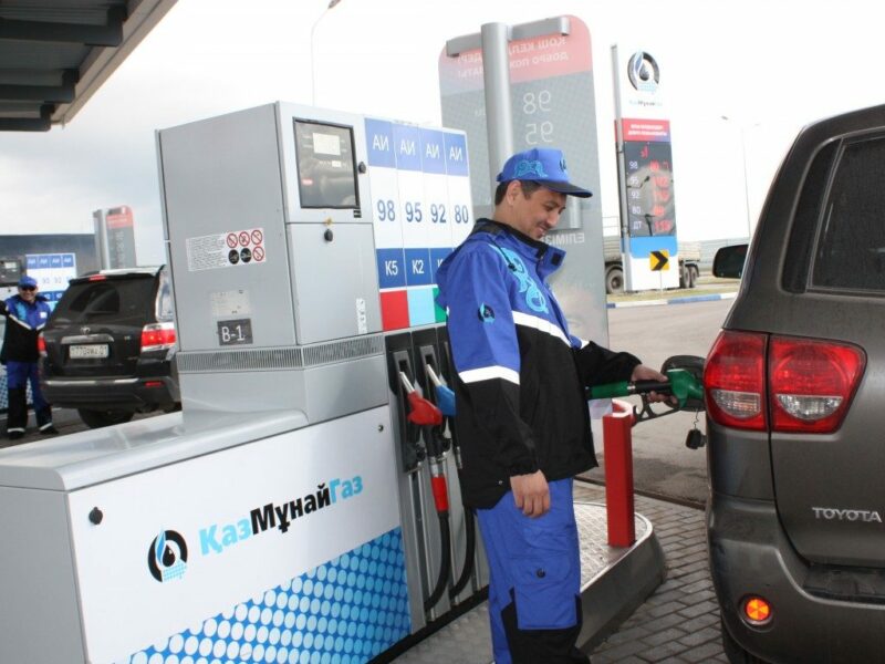 Почему бензин в Казахстане дорожает при росте цен на нефть? Почему бензин в Казахстане дорожает при росте цен на нефть?
