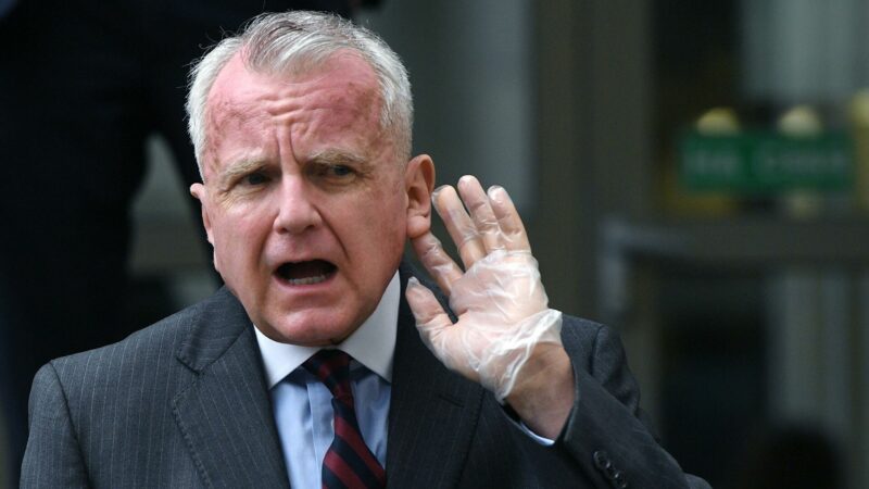 Посол США отказался уезжать из России