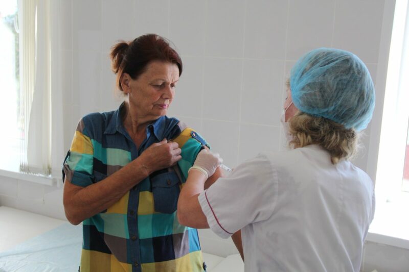 Все желающие алматинцы могут привиться от ковида в поликлиниках Все желающие алматинцы могут привиться от ковида в поликлиниках