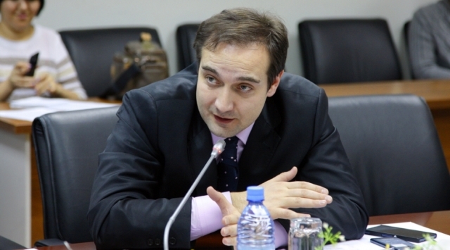 "Где ваши миллионы, алхимики минздрава?" Платонов призвал выявить, кто из чиновников вводит в заблуждение казахстанцев "Где ваши миллионы, алхимики минздрава?" Платонов призвал выявить, кто из чиновников вводит в заблуждение казахстанцев