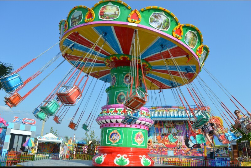 Дети пострадали на карусели в Уральске