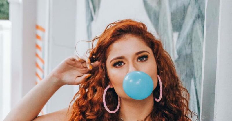 В России военные специалисты разрабатывают жвачку от COVID-19