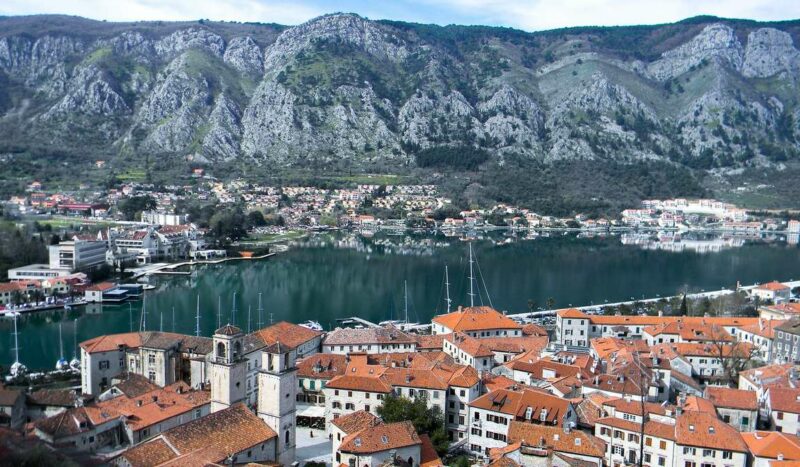 Черногория: где жители стран Центральной Азии могут отдохнуть этим летом