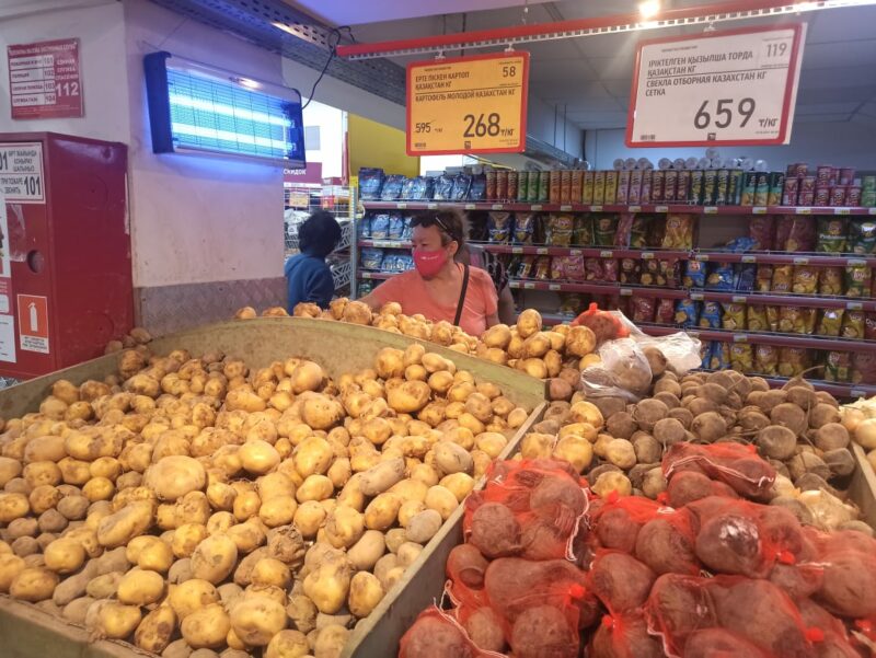 Неповоротливая система АПК привела к небывалому росту цен на овощи в Казахстане