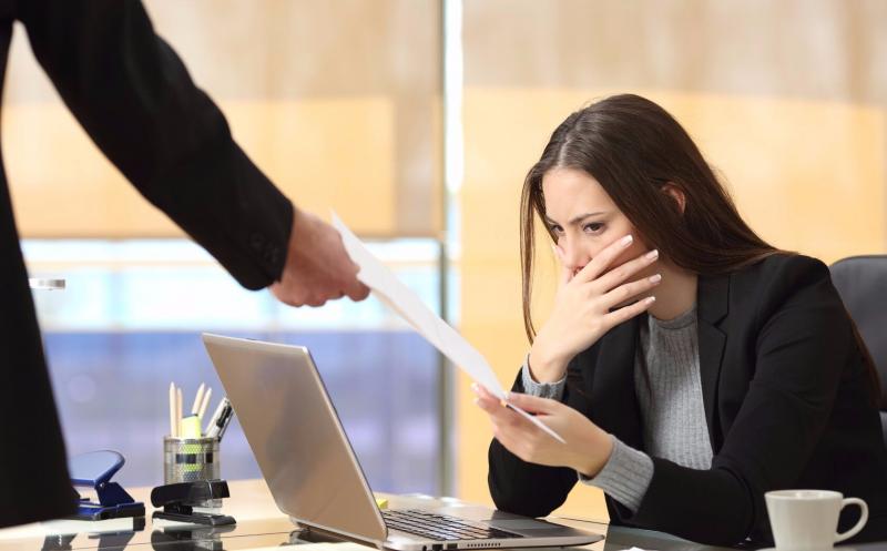 Перед учителями Казахстана поставили вопрос ребром: вакцинируйся или увольняйся Перед учителями Казахстана поставили вопрос ребром: вакцинируйся или увольняйся