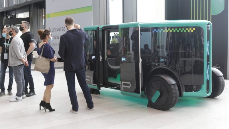 Главные экспонаты-роботы: чем удивил ПМЭФ-2021