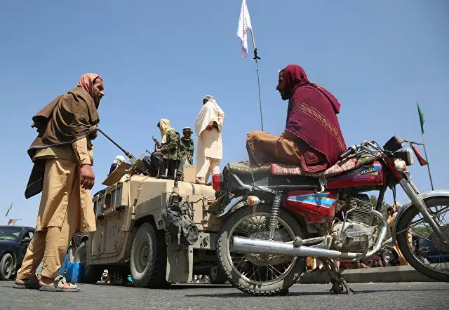 Талибы захватили большое количество оружия