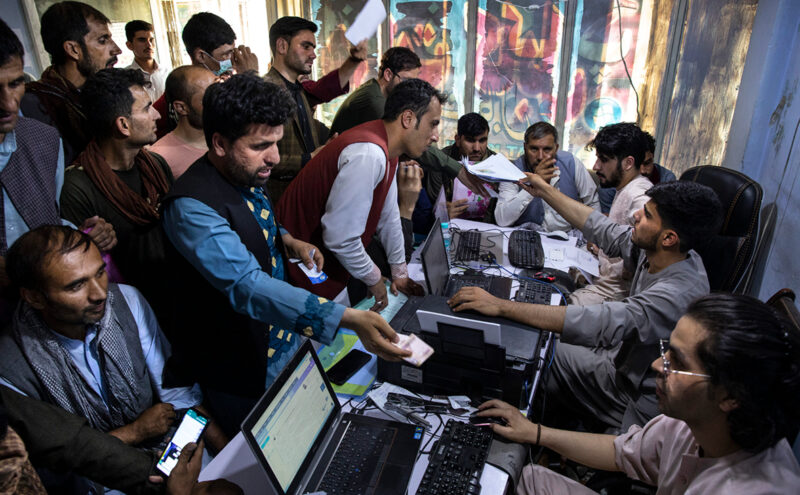 США выделит $500 млн афганским беженцам