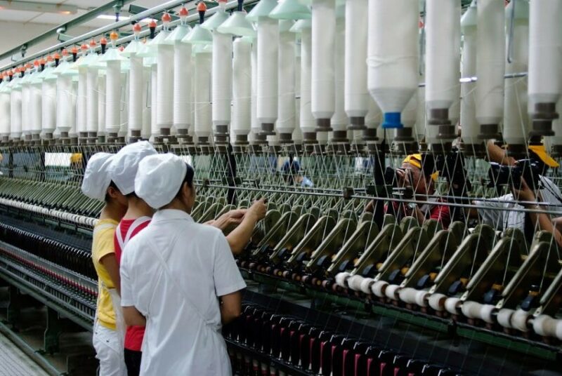 Темпы роста экономики Китая замедлятся - аналитики