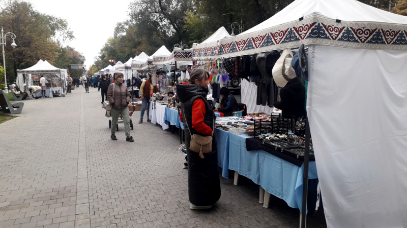 Какие вопросы возникают после посещения ярмарки ремёсел в Алматы?