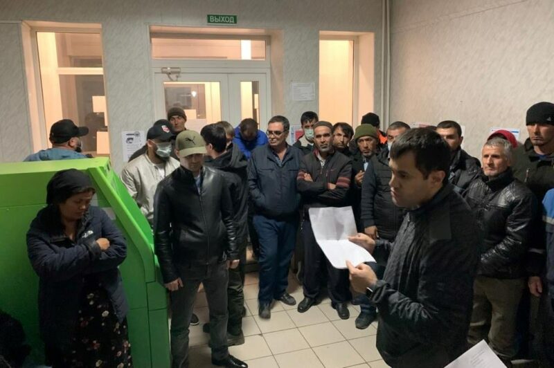 Мы здесь как рабы" - говорят таджикские мигранты о работе в Воронеже