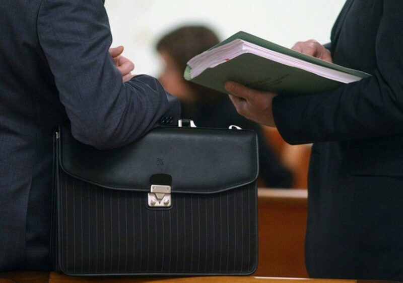 В столице Казахстана госслужащего привлекли к ответственности за коррупцию