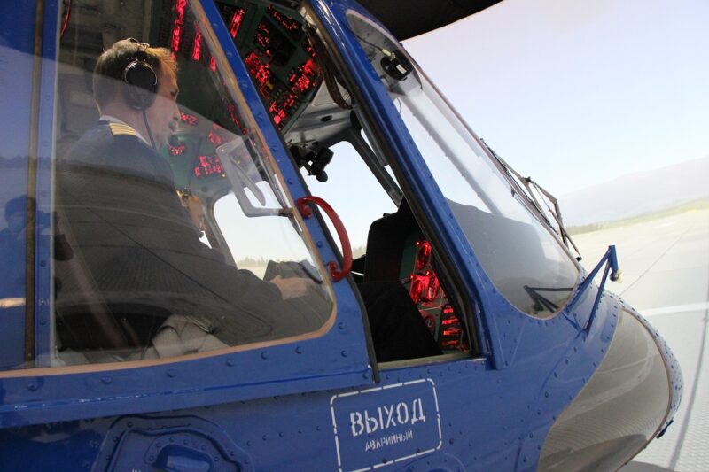 Летчики из Казахстана повысили в Улан-Удэ квалификацию в пилотировании вертолета Ми-171А2