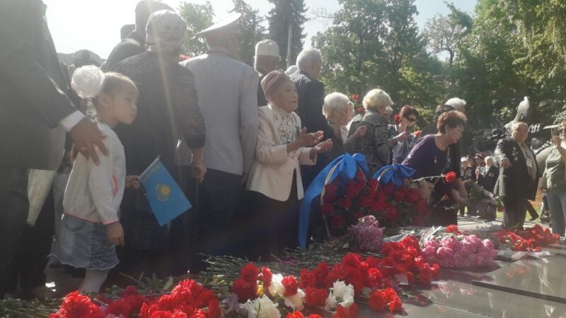 С Праздником Великой Победы!