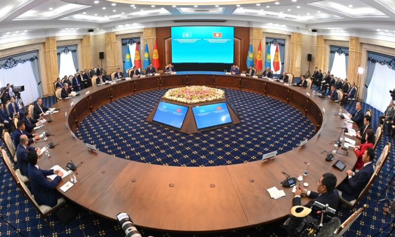 Встреча лидеров стран ЕАЭС: О чем договорились Токаев и Жапаров