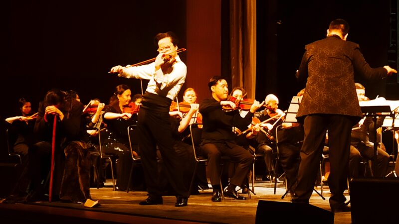 Паганини: Жизнь на кончике смычка Паганини: Жизнь на кончике смычка