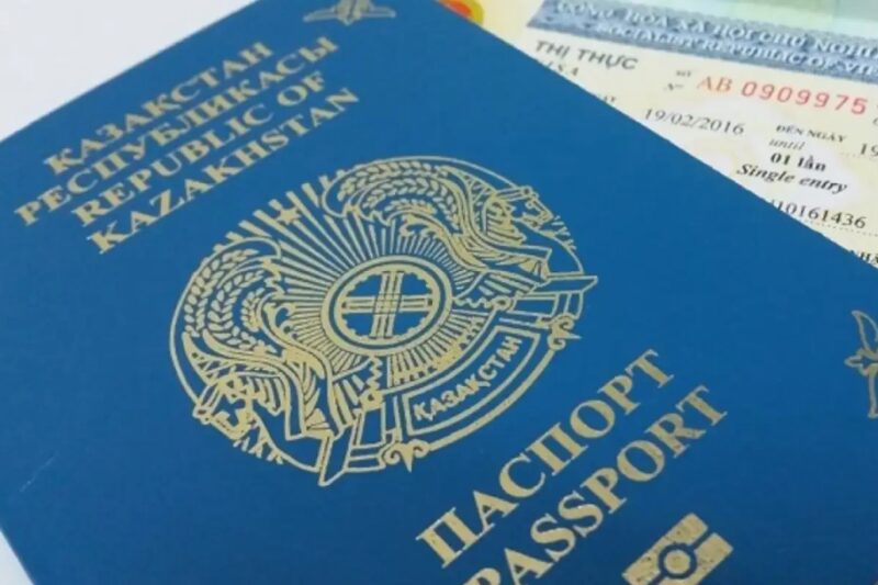 Казахстан меняет законодательство: Хотите получить гражданство – учите казахский язык