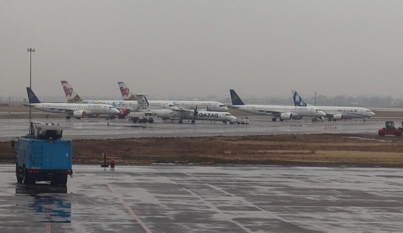 Битва за небо: почему в Казахстане дорогие авиабилеты? Битва за небо: почему в Казахстане дорогие авиабилеты?