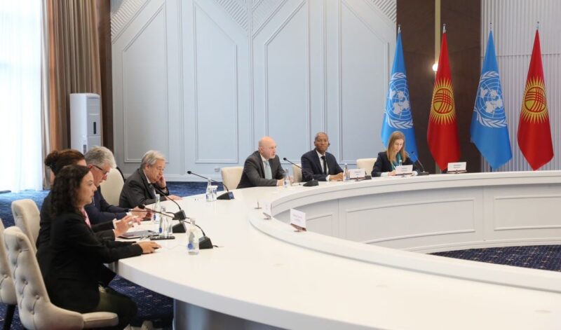 Обзор: более 700 иноСМИ аккредитовались на саммит ШОС; в Кыргызстане проходит встреча Жапарова с Гутерришем Обзор: более 700 иноСМИ аккредитовались на саммит ШОС; в Кыргызстане проходит встреча Жапарова с Гутерришем