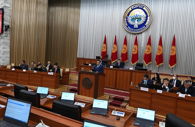 Кабмин Кыргызстана не оценил стараний депутатов Кабмин Кыргызстана не оценил стараний депутатов