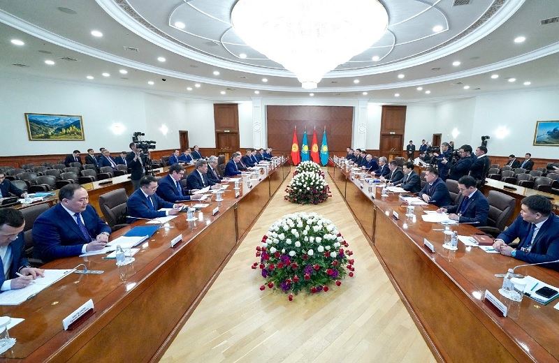 Казахстан и Кыргызстан укрепляют торгово-экономическое сотрудничество Казахстан и Кыргызстан укрепляют торгово-экономическое сотрудничество