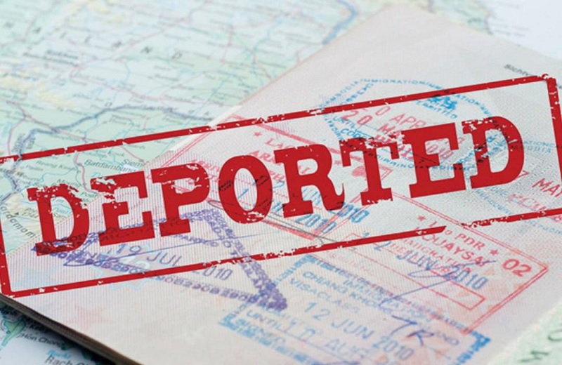 США депортировали 131 мигранта из стран Центральной Азии в Узбекистан