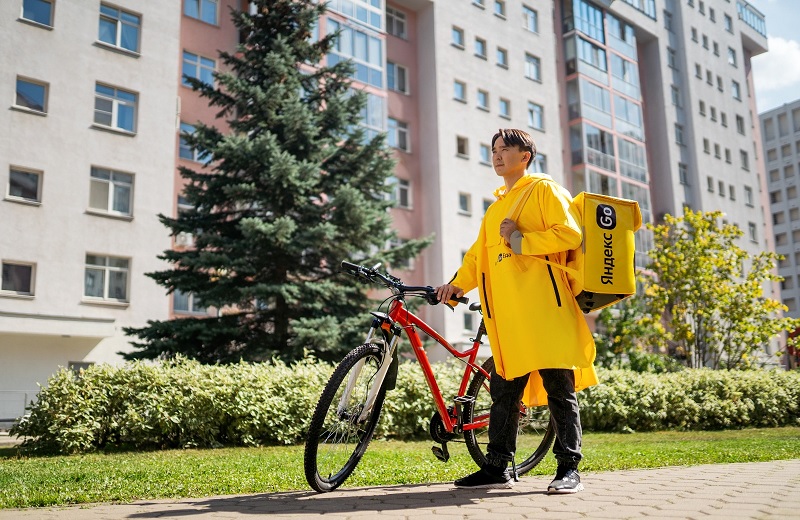 В Яндекс Go курьеры смогут указать, на что копят чаевые В Яндекс Go курьеры смогут указать, на что копят чаевые