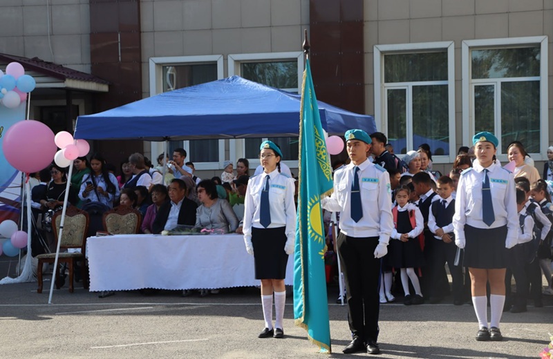 "Адал азамат" в Алматы: как в школах воспитывают честного и трудолюбивого гражданина программа воспитания «Адал азамат» - в школах Казахстана