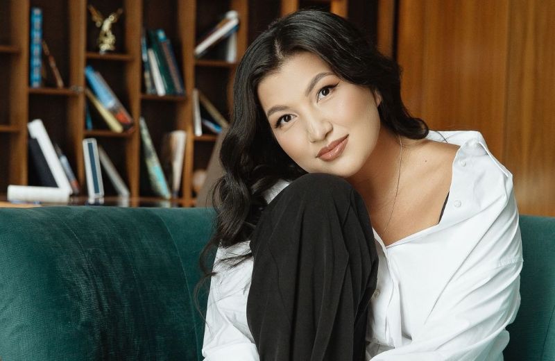 Унзила Мыңбай в интервью о силе женщин, о любви и семье, которые помогают жить даже в самые трудные дни.