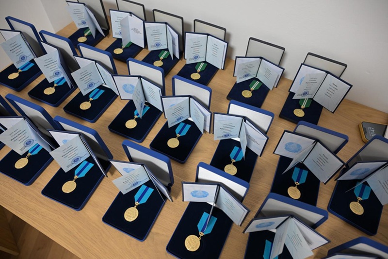 Республика күніне орай Алматыда мемлекеттік наградалар табысталды Республика күніне орай Алматыда мемлекеттік наградалар табысталды