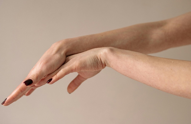 Уход за кожей: 5 ошибок в осенний период, которые ведут к сухости и тусклости уход за кожей