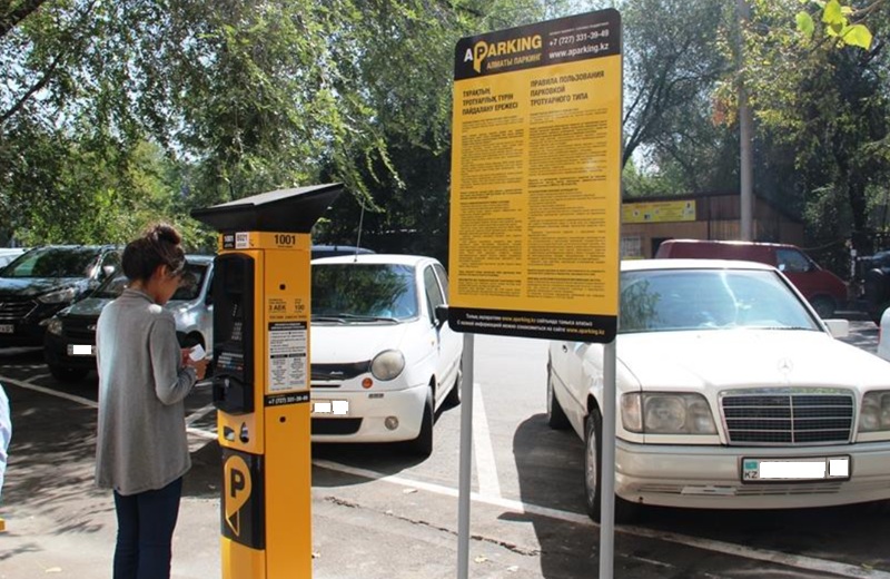 Платные парковки в Алматы и Астане: что в них не так? Платные парковки в Алматы и Астане